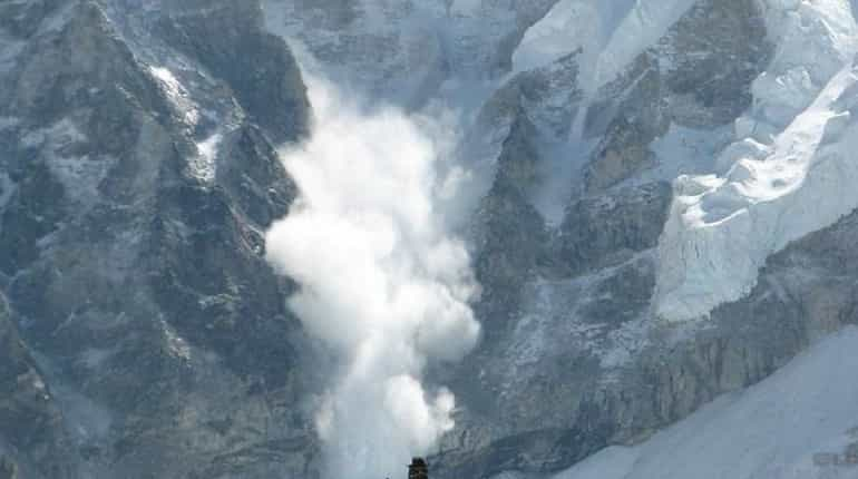 Russian skier dies as avalanche hits resort in India’s Gulmarg