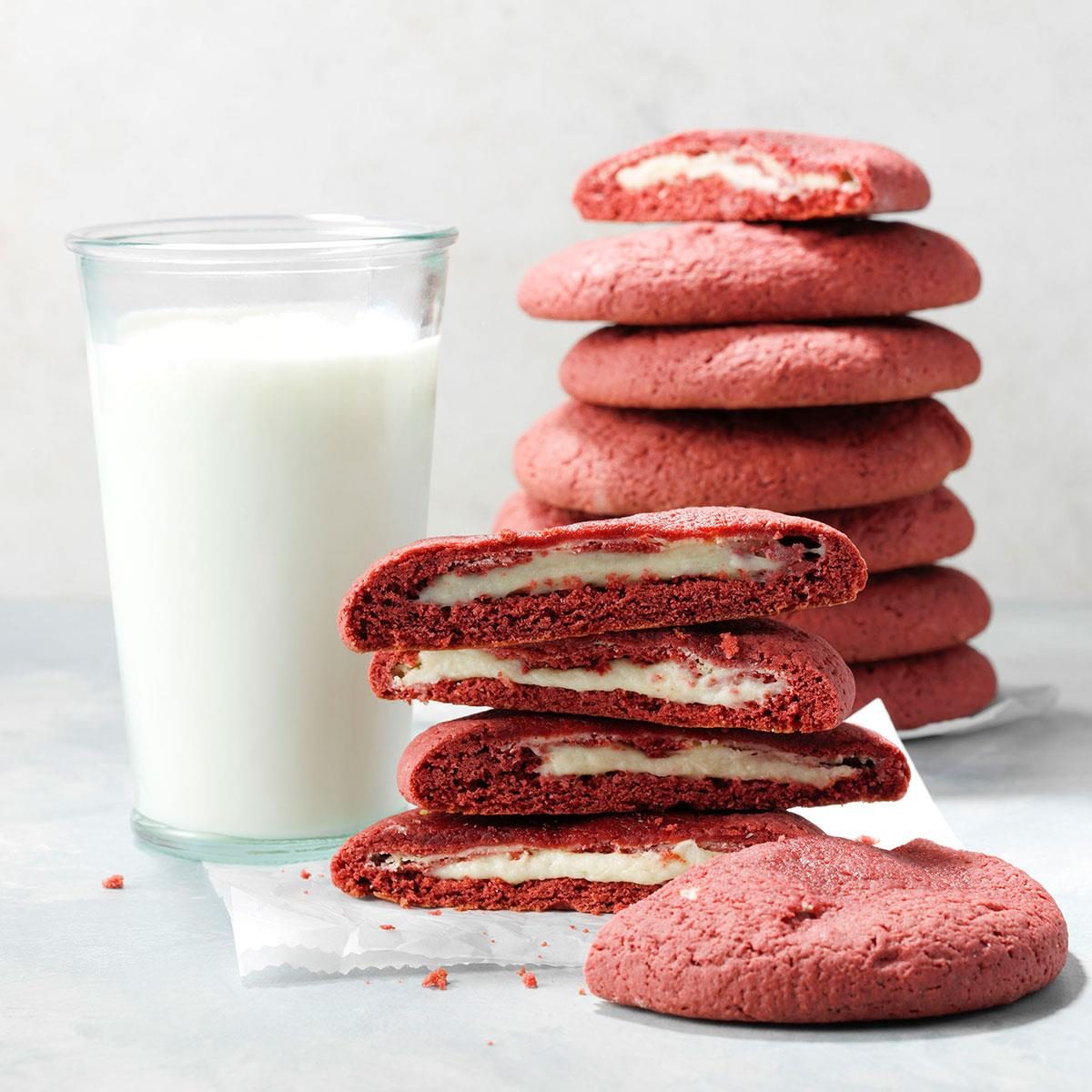 Red Velvet Cheesecake Cookies