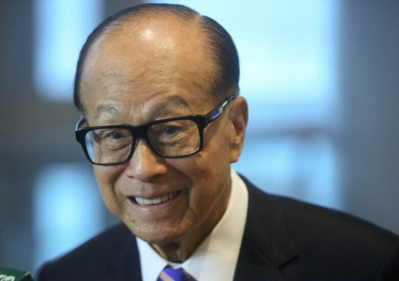 CK Asset’s Li Ka-shing Keeps Crown as Hong Kong’s Richest Amid Bear Market