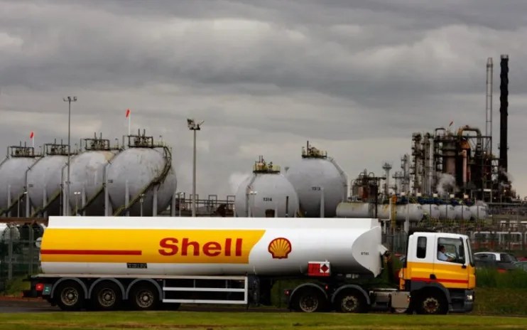 Shell chief says U-turn on oil production wind-down was not to ‘create a lack of transparency’