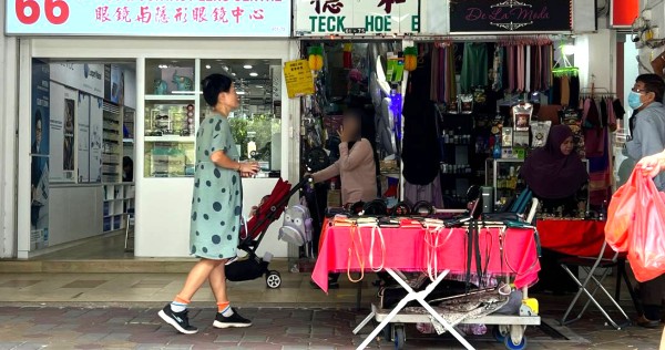 Singapore’s narrowest shop? Photo of tiny shop in Yishun sparks online discussion, Singapore News