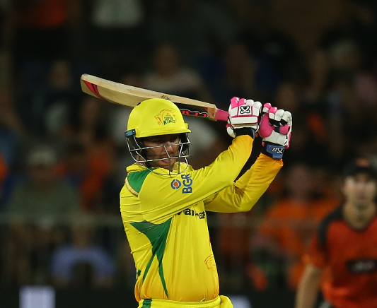 Faf delivers as Super Kings storm into SA20 playoffs