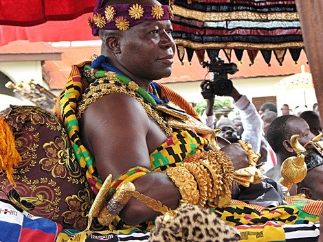 Otumfuo Osei Tutu Allegedly Undergoes Medical Treatment Oversees – Returns With Crooked Face