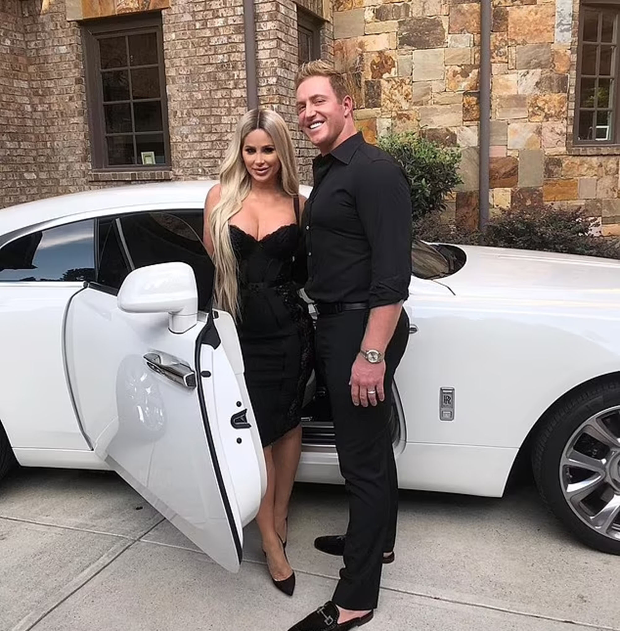 Kim Zolciak claims Kroy Biermann is leaking divorce info to press, files for confidentiality order