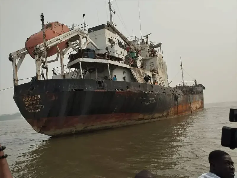 BREAKING: Again, Security Operatives Apprehends Another Vessel For Oil Theft (See Photos)