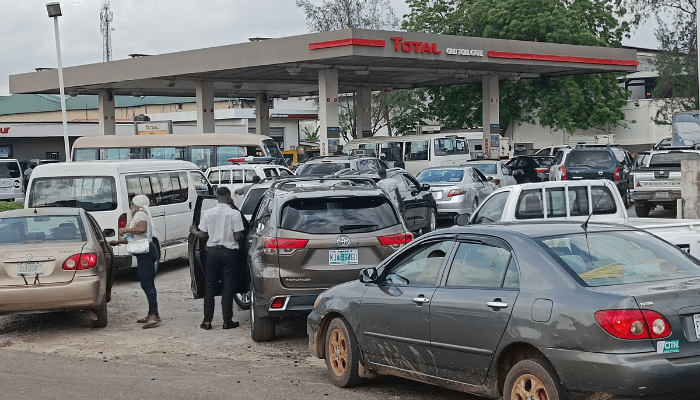 Fuel scarcity hits Lagos as supply hitches disrupt distribution