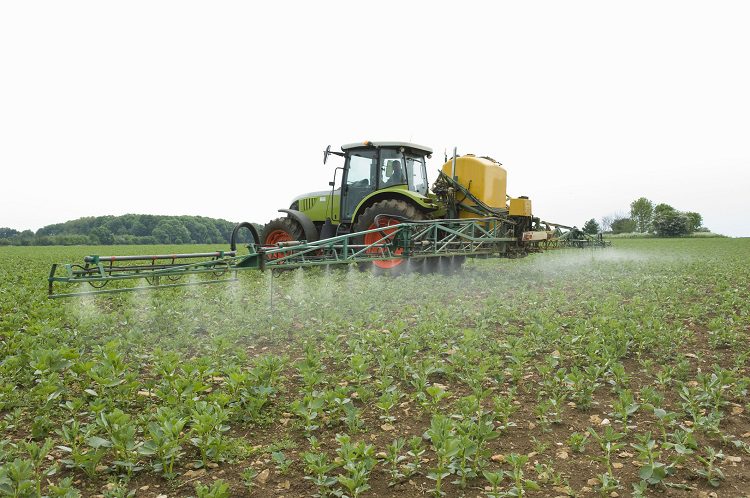 Fight for agricultural reform intensifies as Commission caves on pesticide bill