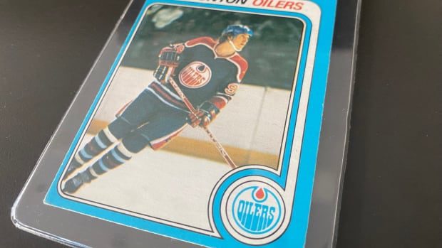 Bidding for mystery hockey card box found by Saskatchewan family tops $2M