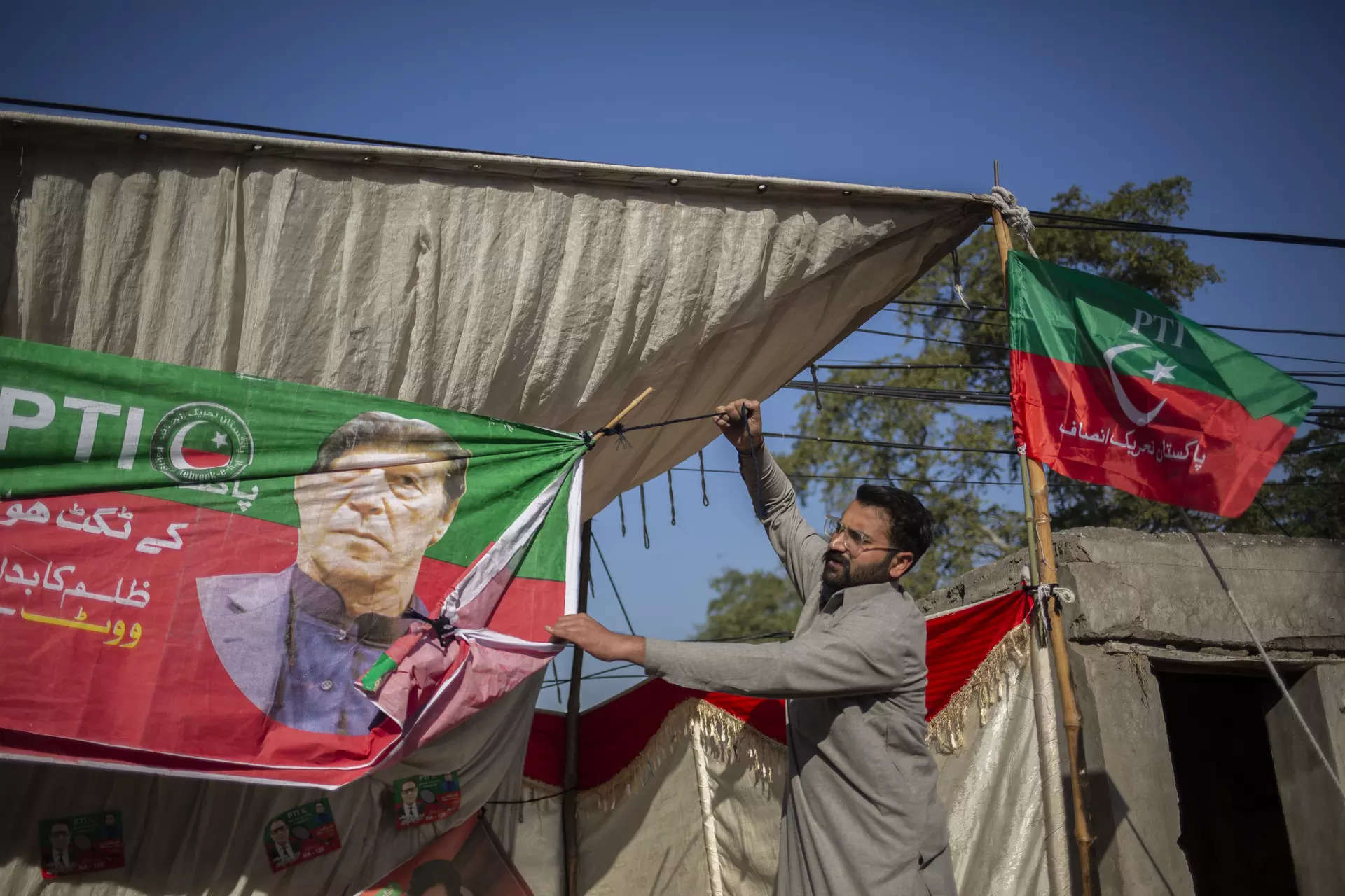 Shocking opposition victory throws Pakistan into chaos