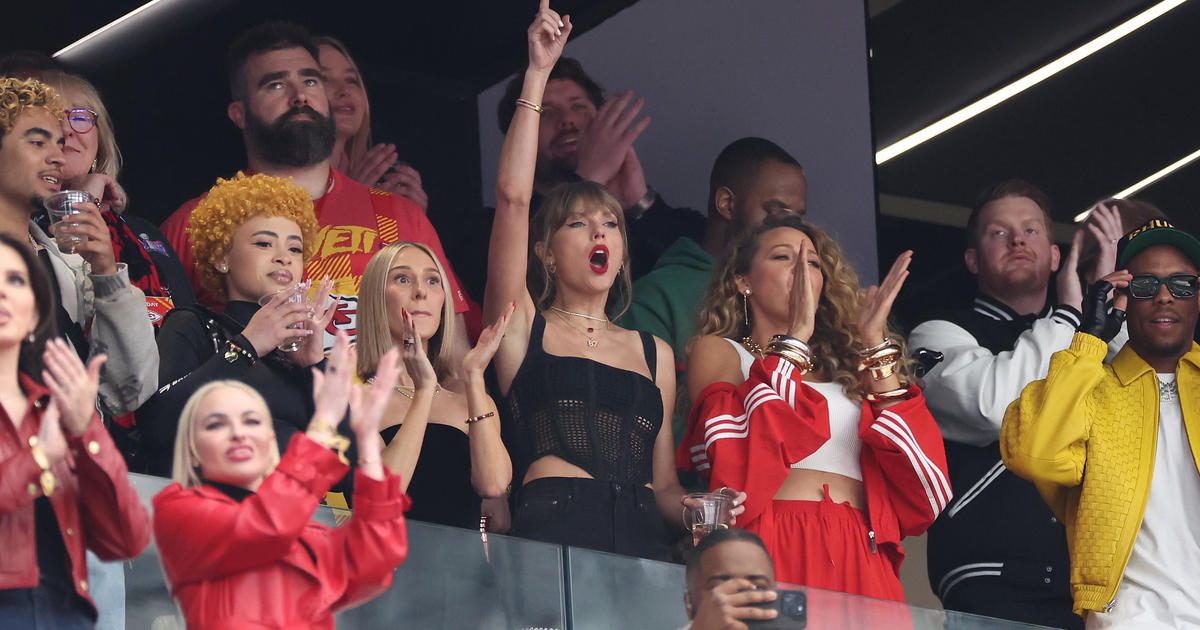 Taylor Swift makes it to 2024 Super Bowl to cheer on Travis Kelce