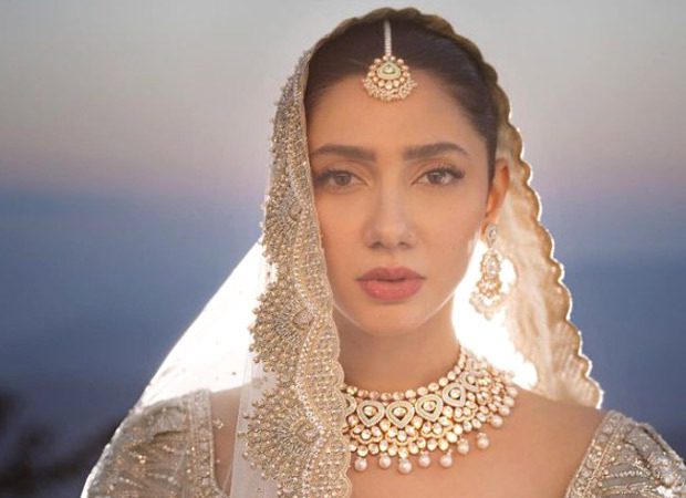 Mahira Khan denies pregnancy rumours; says, “I haven’t left the Netflix series”