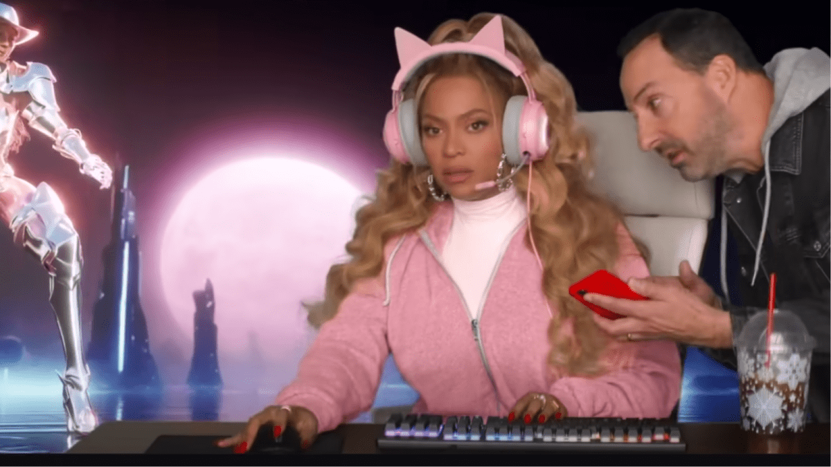 We found the pink cat ear headphones Beyoncé wore in her viral Verizon commercial