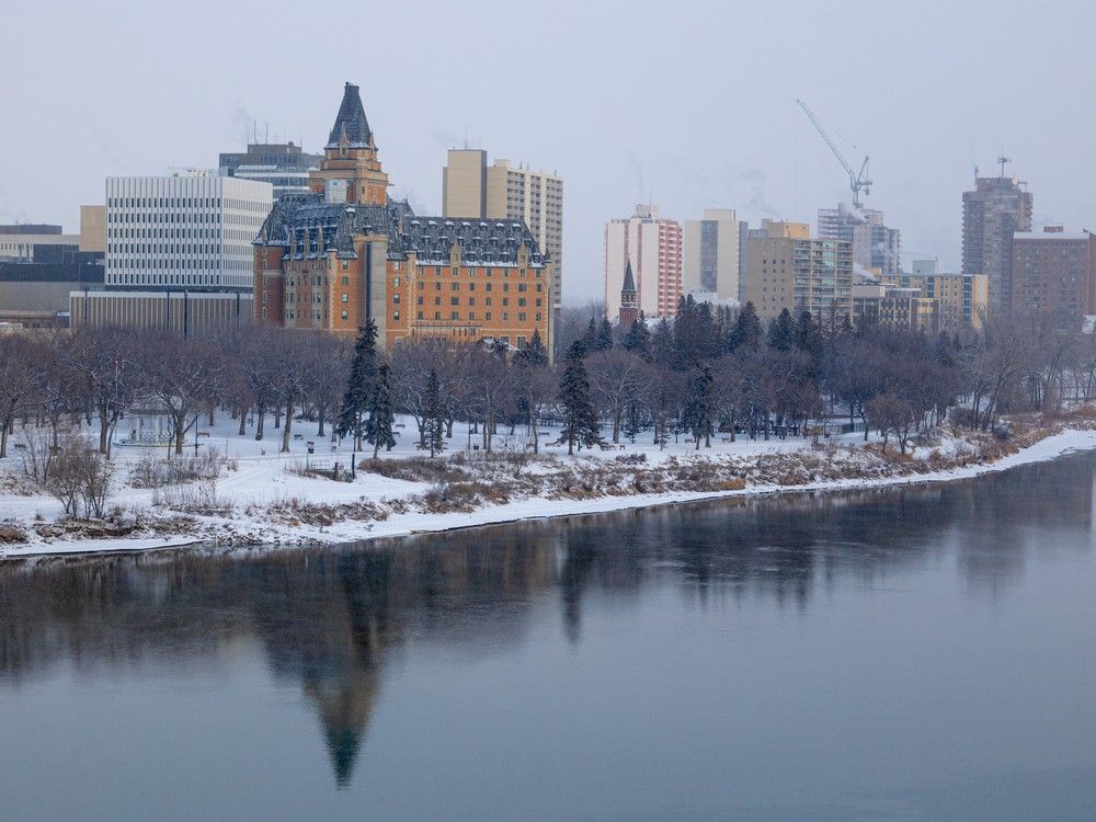 Saskatoon weather: Sunny and windy ahead of a sunny, mild long weekend