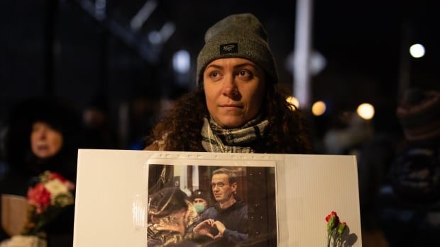 ‘Hope was stolen from us’: Navalny death crushing for some Russians in Ottawa