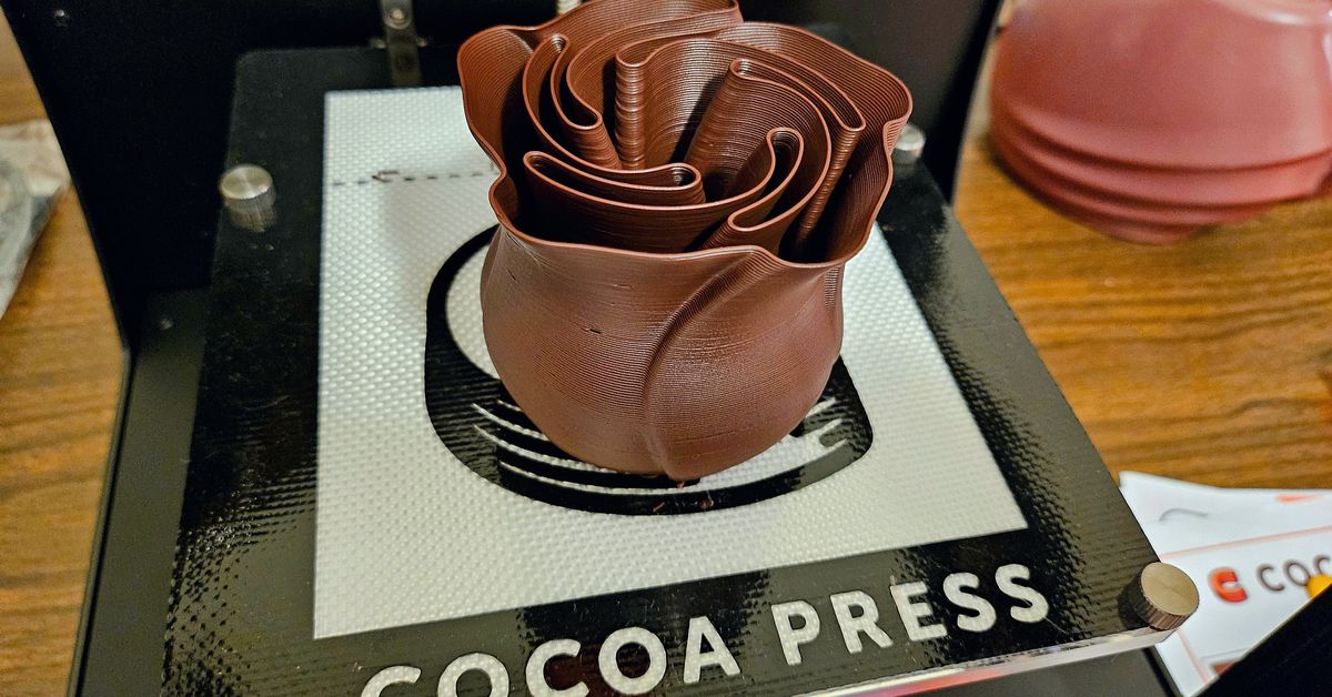 I printed chocolate on a 3D printer and ate it