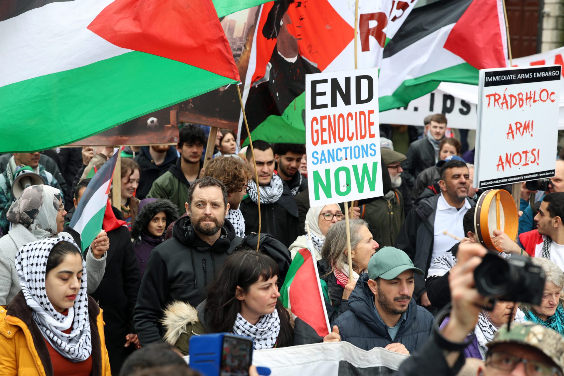 Over 10,000 attend National Demonstration for Palestine in Dublin 