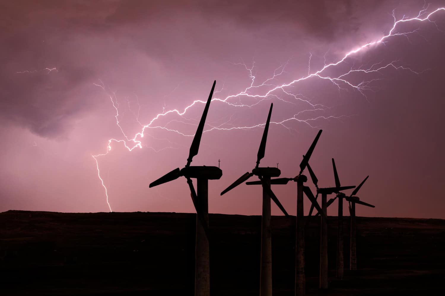 New wind turbine blade coating for enhanced lightning protection