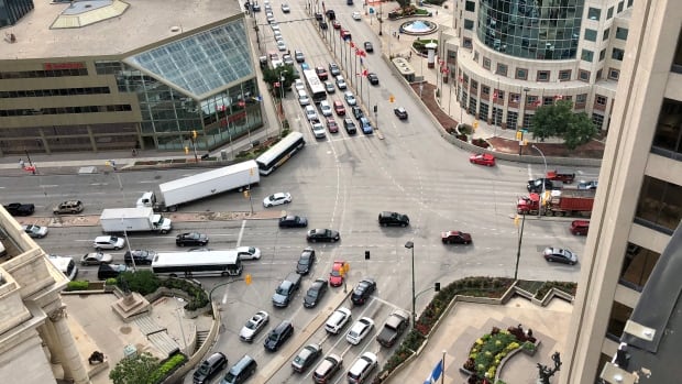 Winnipeg mayor favours reopening Portage and Main after report warns fixing intersection would cost millions