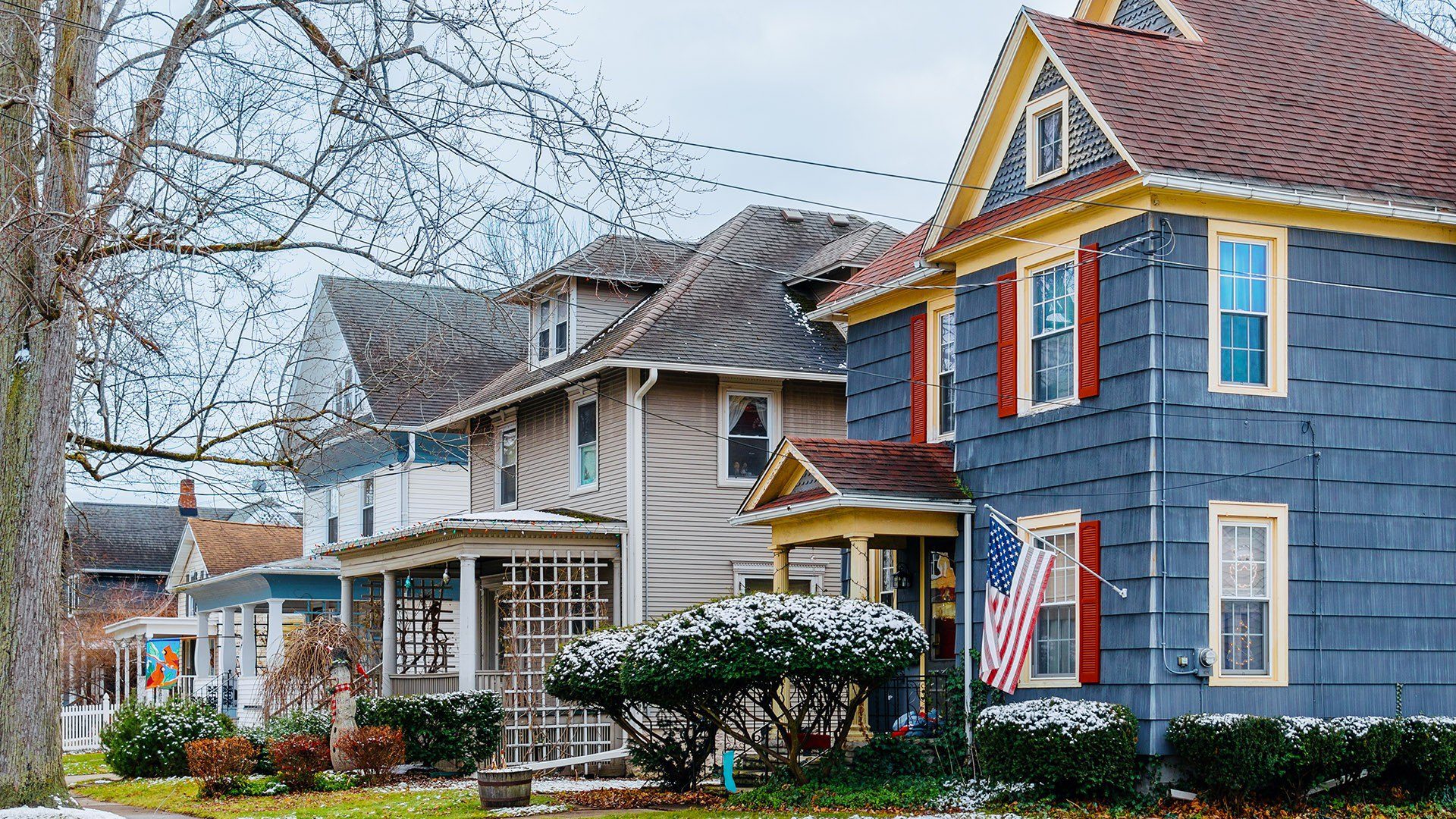 The Housing Market’s Unhappy New Year: Fewer Homes Go Under Contract as Mortgage Rates Rise