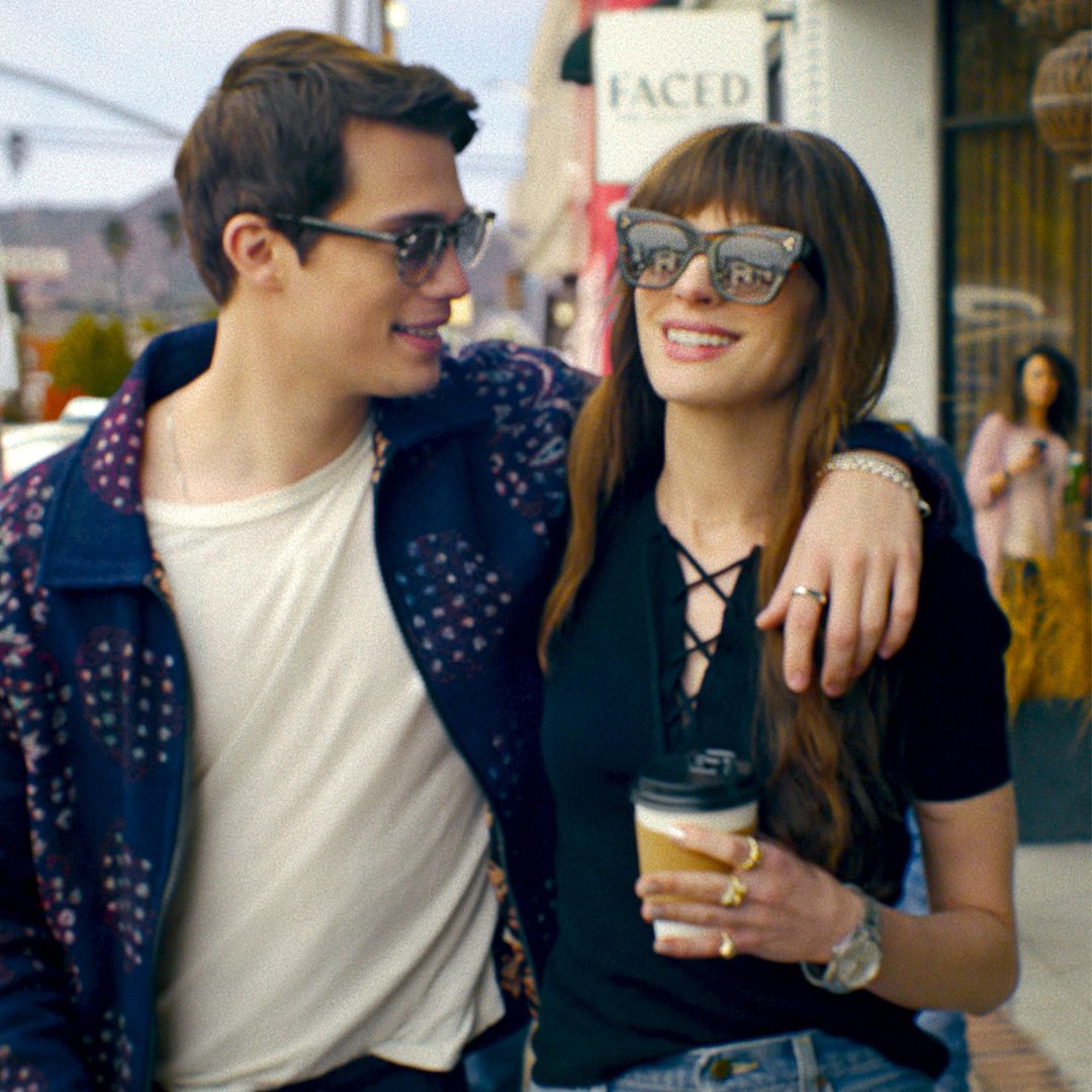 See Anne Hathaway & Nicholas Galitzine’s PDA in The Idea of You