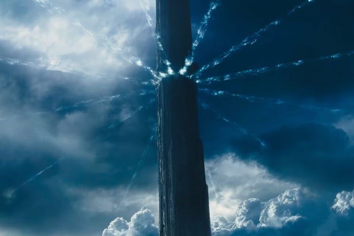 Flanagan Keen For “Dark Tower” Eulogy