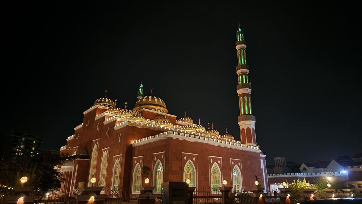 This Dubai mosque showcases fusion of cultures, architectural brilliance