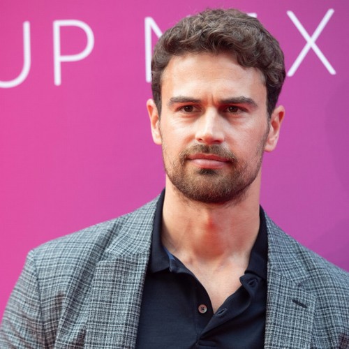 Theo James wants to play King Henry III