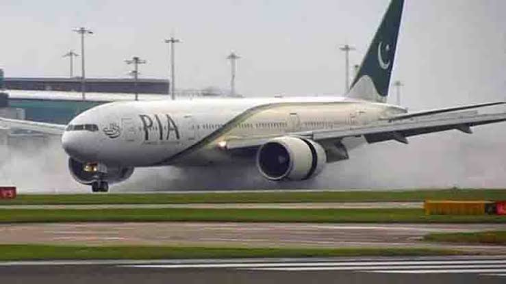 PIA & Private Airlines Cancelled Flight Operations From Karachi Airport