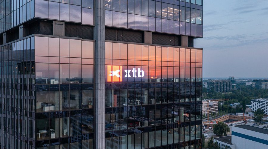 XTB Introduces Social Trading, Focusing on Investor Engagement