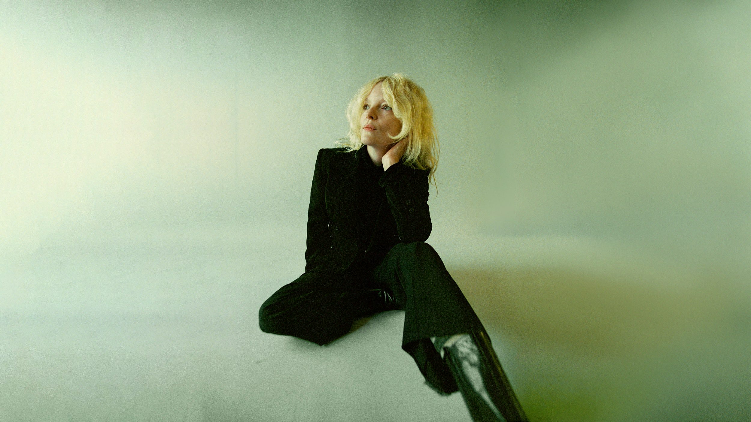 Jessica Pratt Expands Tour, Shares Video for New Song “World on a String”: Watch