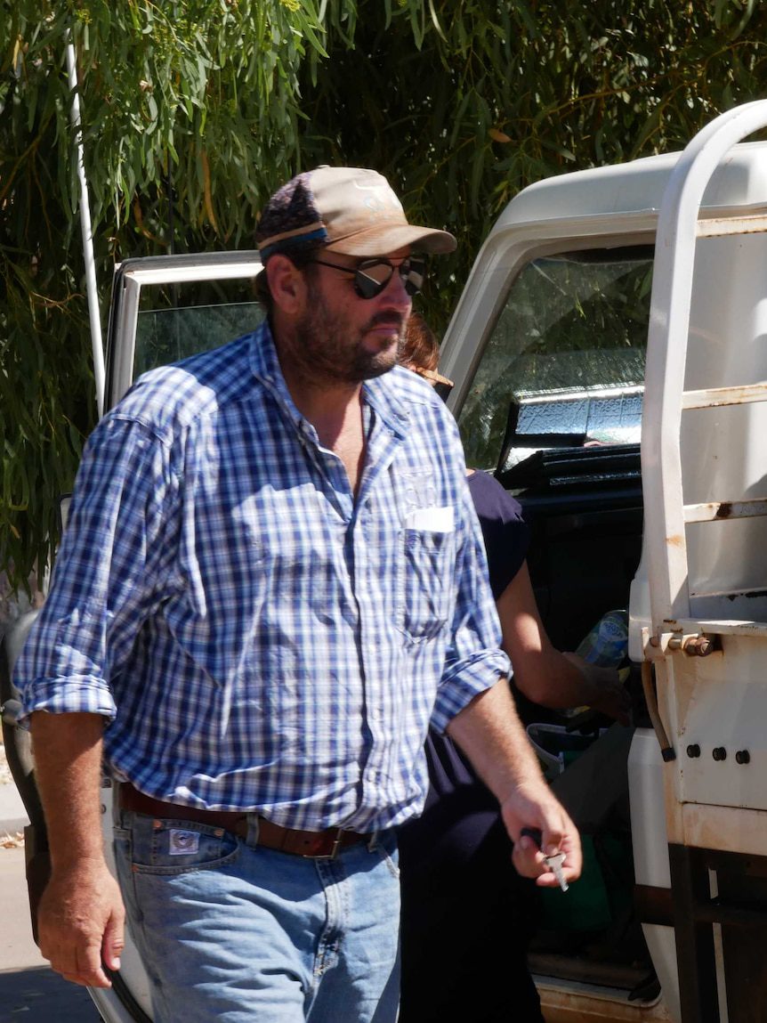 Three-year jail term for WA pastoralist over theft of more than 150 cattle from outback stations