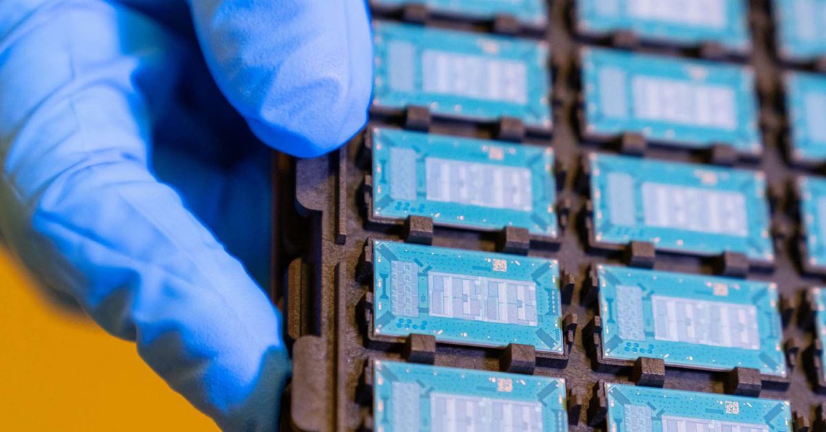 Apple looking to adopt what may be the next big thing in chip development: glass substrates