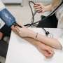 Little guidance exists for treating inpatients with asymptomatic high blood pressure, review finds