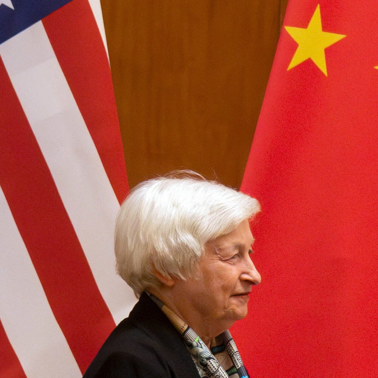 U.S. and China Continue to Talk, but Economic Divide Remains Wide