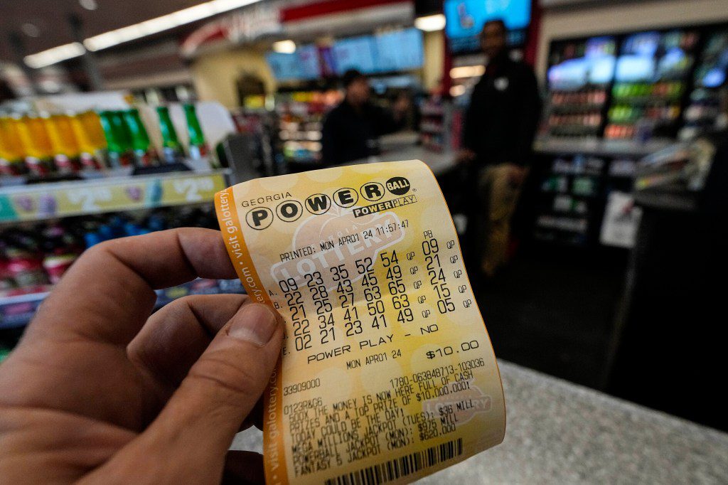 Powerball jackpot jumps to $1.23B after another drawing without a big winner