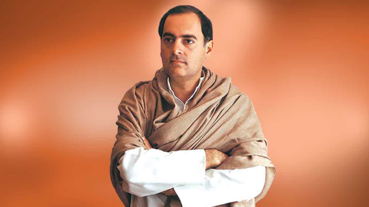 Three convicts in Rajiv Gandhi assassination case depart for Colombo