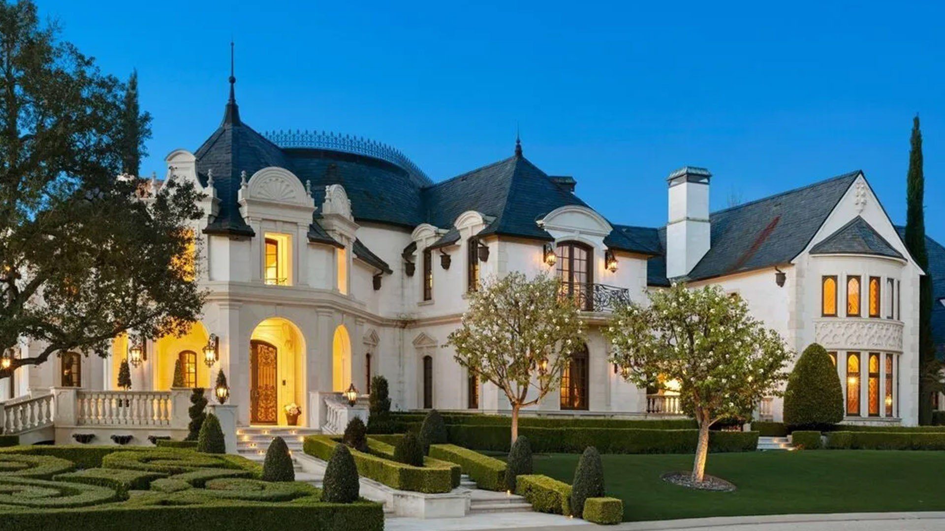 Calabasas Chateau Featured in Mariah Carey’s ‘I Don’t’ Music Video Premieres on the Market for $28.7M