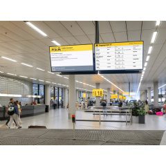 Schiphol gives travellers real-time information about baggage waiting times