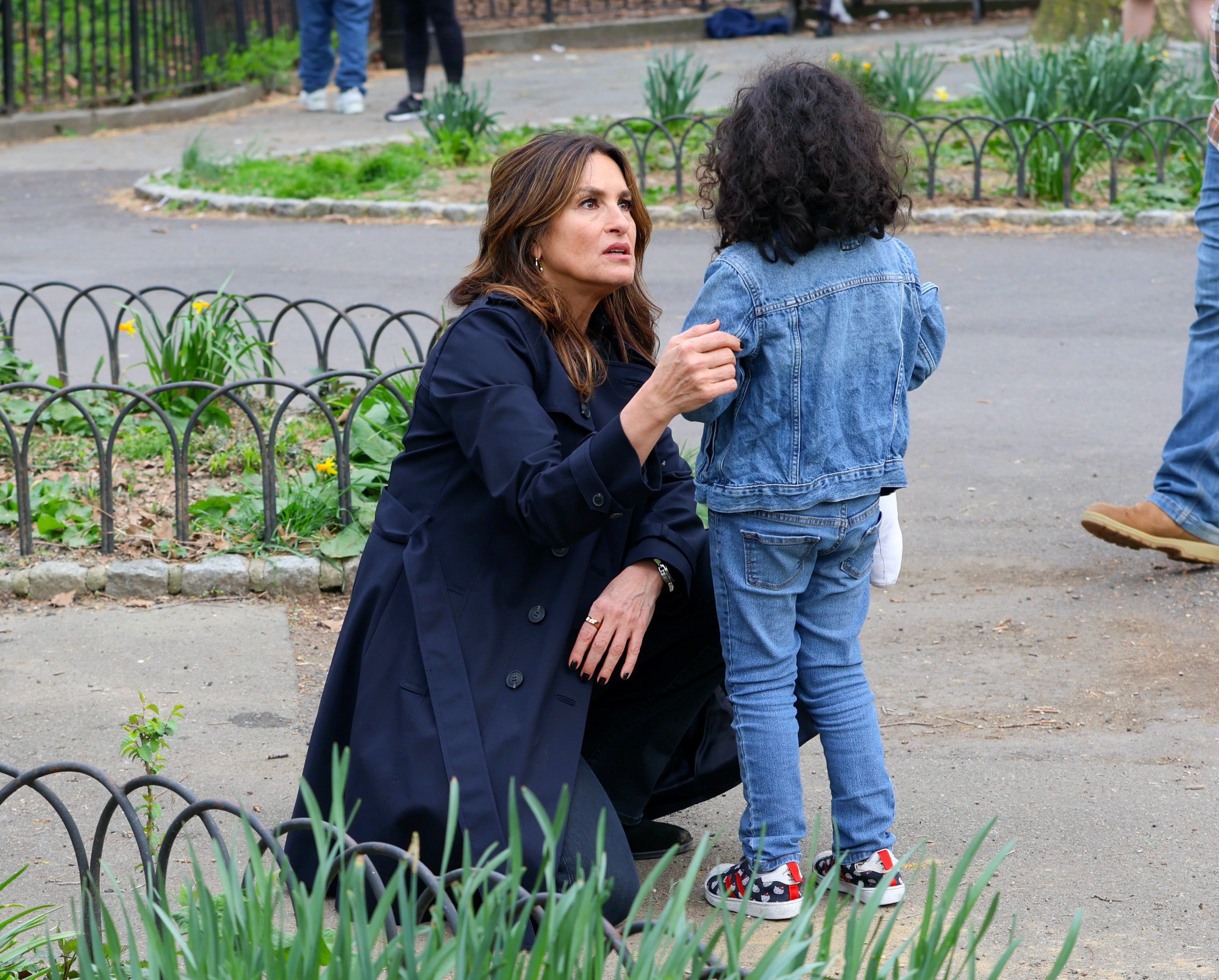 Mariska Hargitay Was Mistaken for a Real Police Officer by a Lost Little Girl