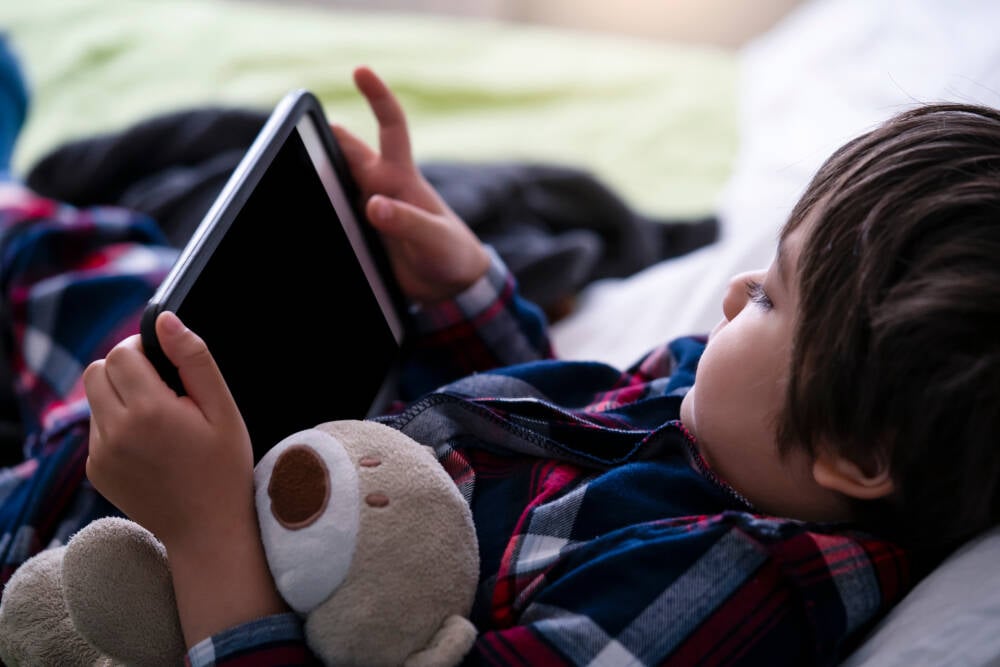 A quarter of 5-7 year olds now use smartphones, says regulator