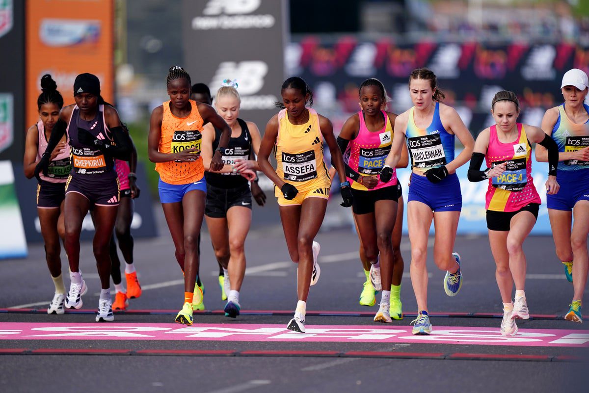 London Marathon 2024 LIVE: Over 50,000 runners begin 26-mile race as Tigst Assefa chases world record