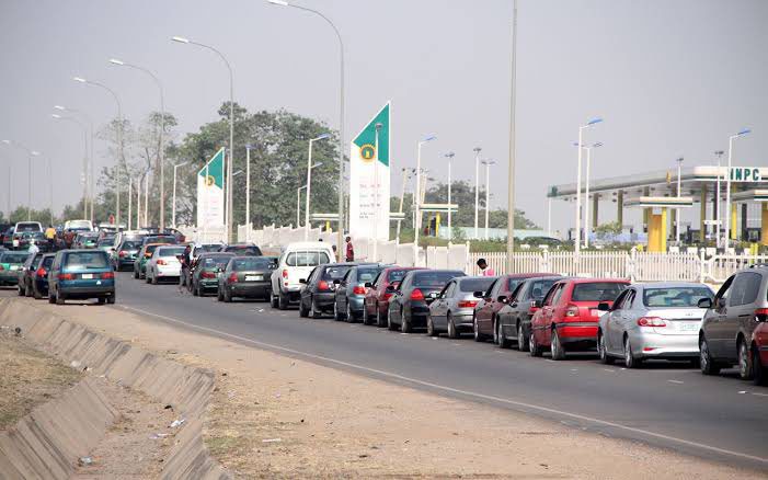 Fuel scarcity: Motorists express worry as long queues resurface in Abuja 