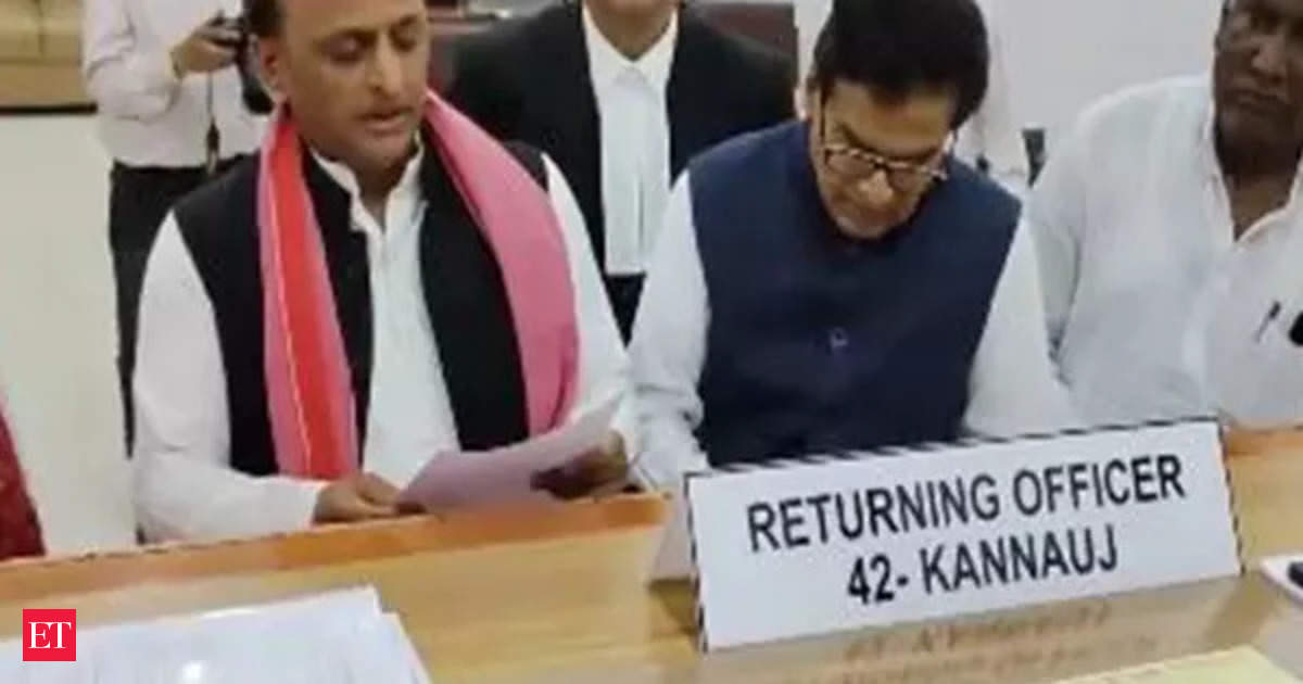 Akhilesh files nomination from Kannauj seat