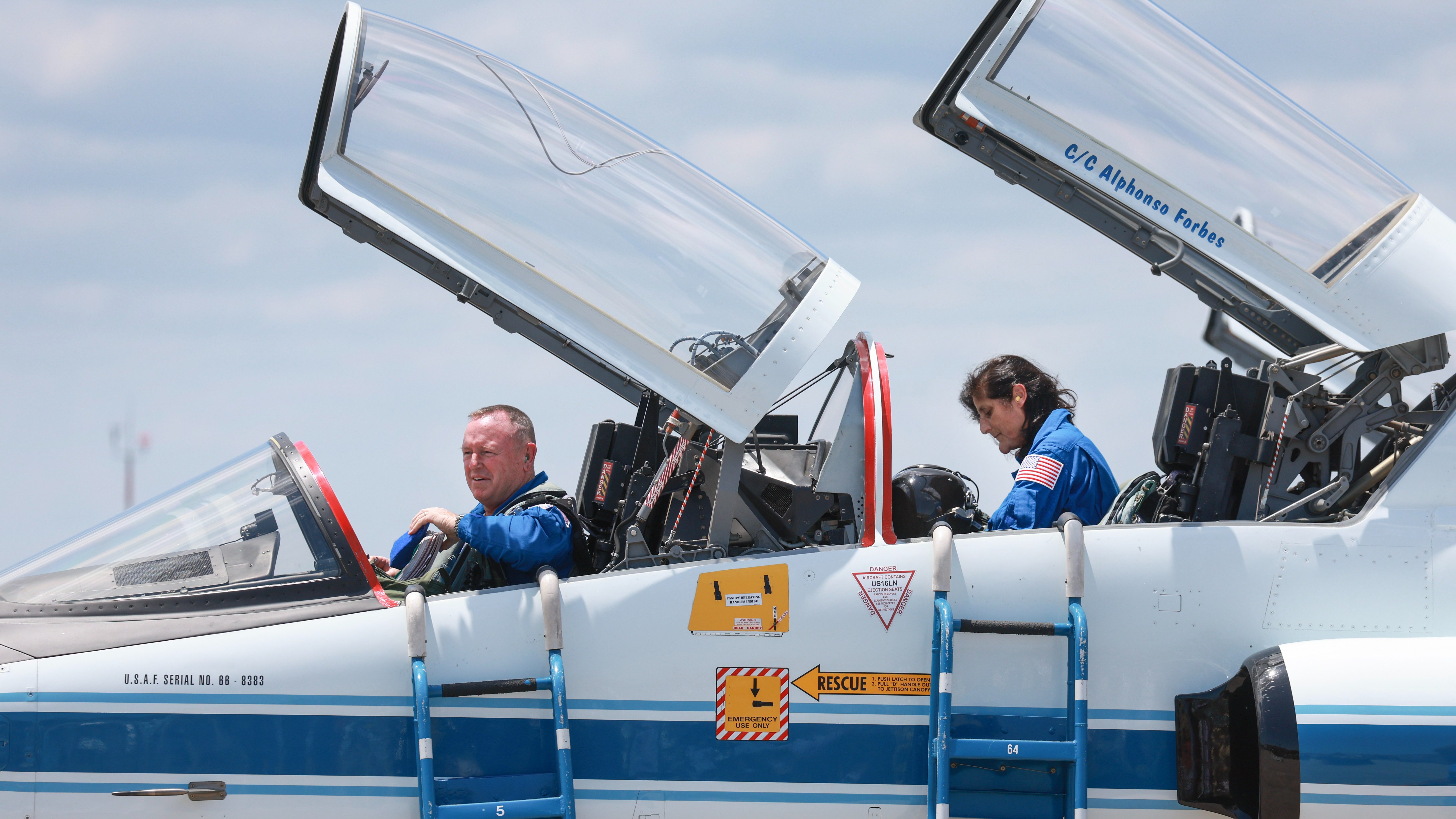 ‘I’m sure we’ll find things out’: NASA astronauts fly to launch site for 1st crewed Boeing Starliner mission to ISS on May 6 (photos)