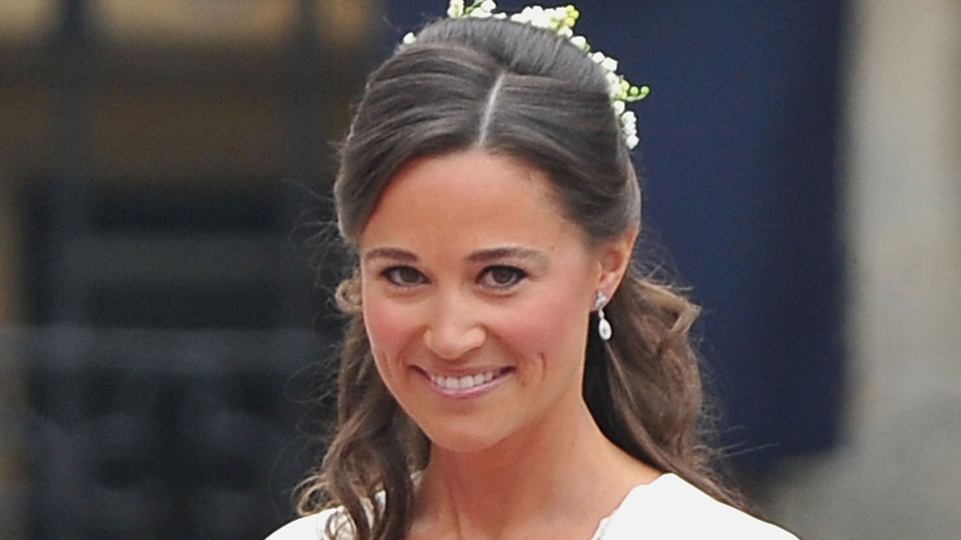 Princess Kate’s bridesmaid Pippa’s very deep royal wedding curtsy that went unnoticed