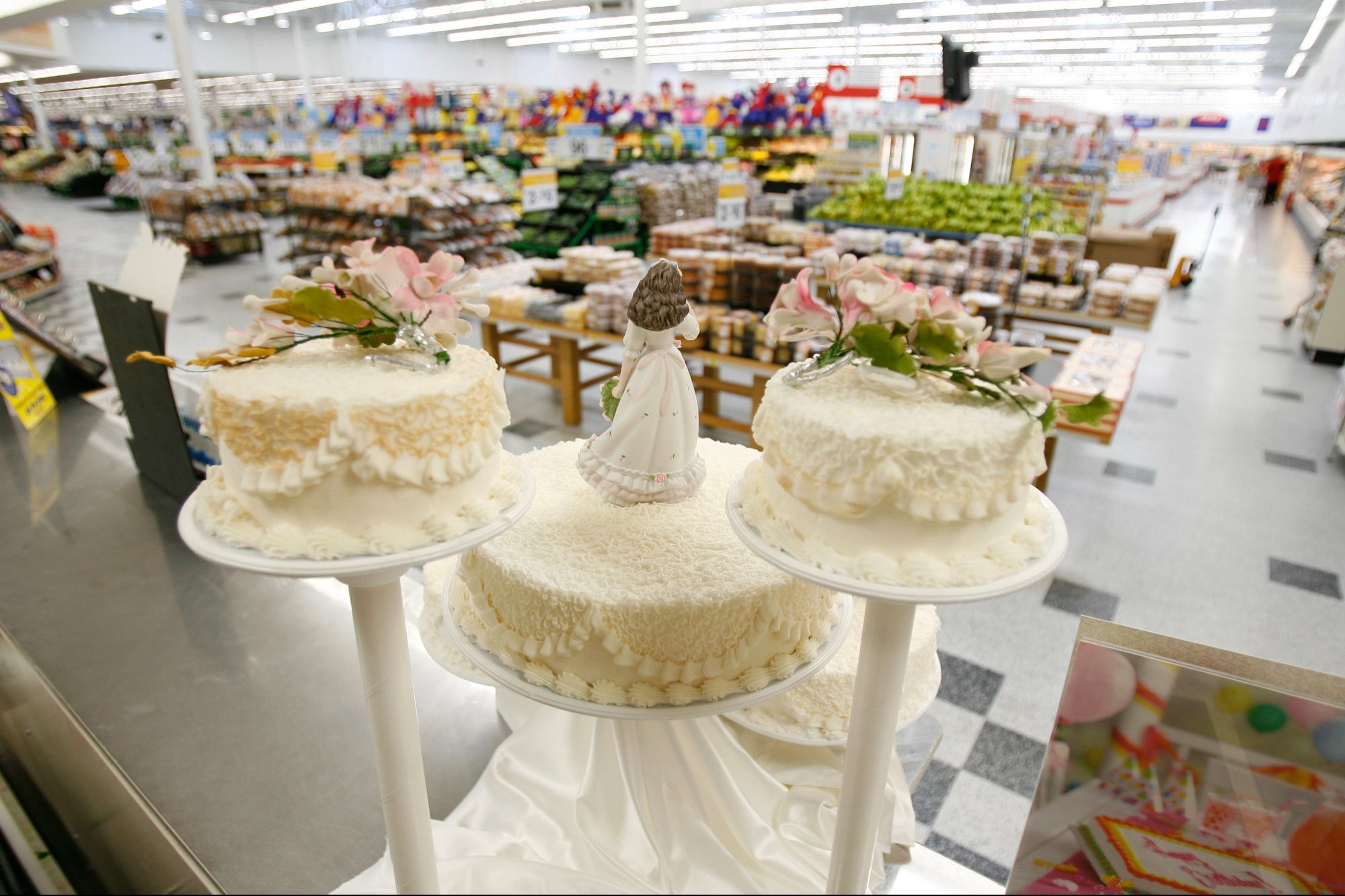 ‘My Mouth Dropped’: Woman Goes Viral For Sharing Hilarious Cake Decorating Mishap at Walmart