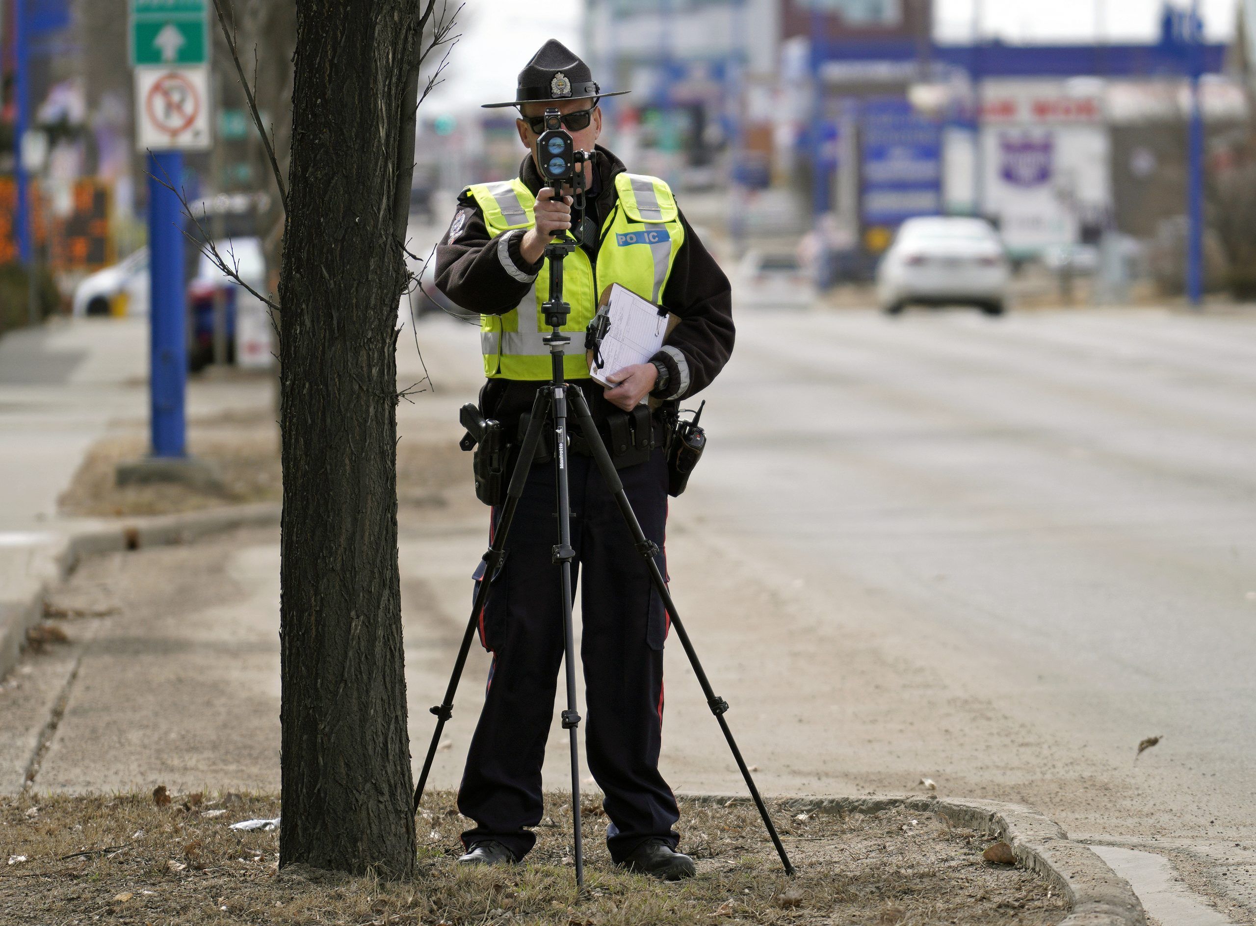 Edmonton police traffic ticket blitz nets 1,300 violations in 24 hours