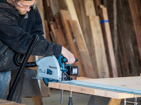 How To Use A Makita Track Saw With Guide Rails