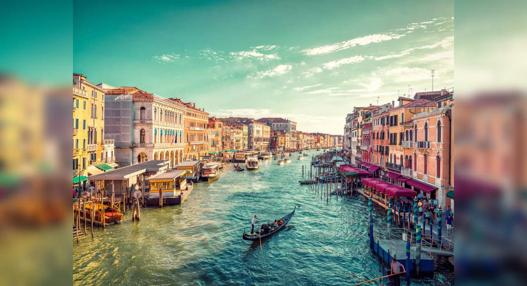 Venice introduces entry fee for day trippers to battle overtourism