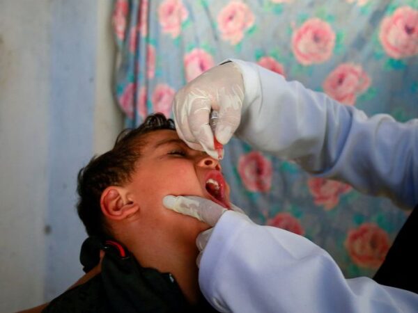 Wiping out polio ‘not guaranteed’, support needed, Bill Gates says